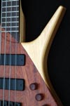 Voir la basse "Custom" 029-08